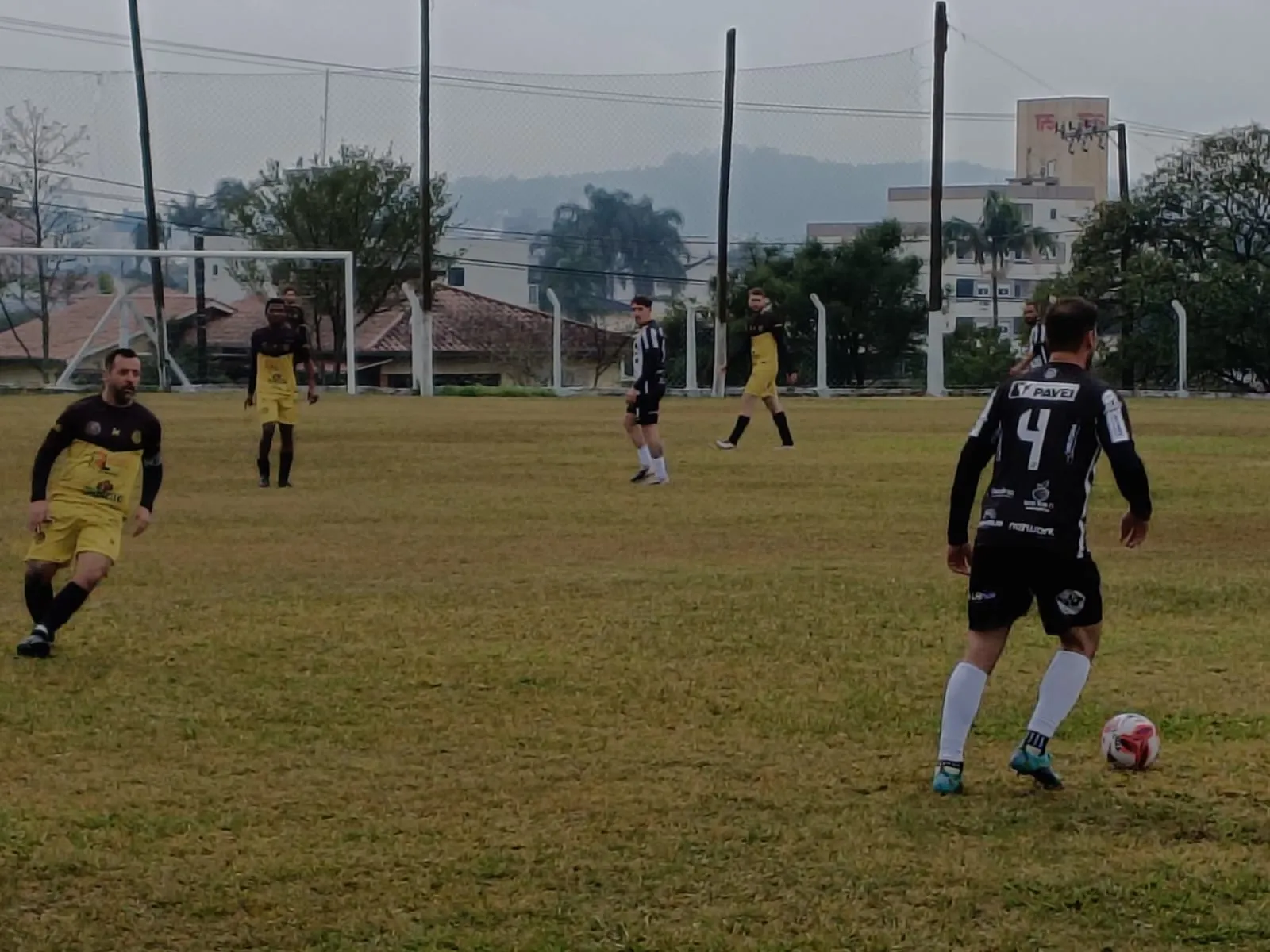 Amigos do Pexinga e Ouro Preto disputam o título do Municipal de Criciúma