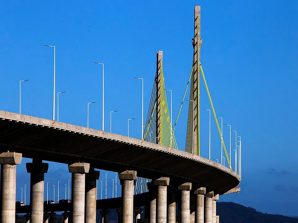 Ponte de Laguna registra 5km de filas em ambos os sentidos